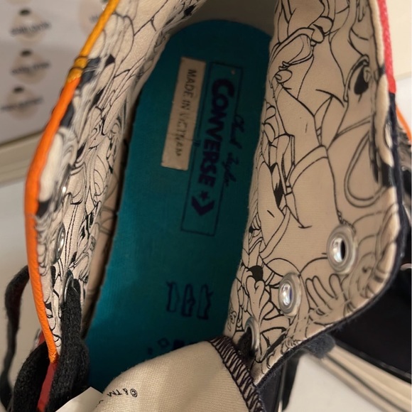 Converse space jam, 9 1/2 men’s chuck Taylors - Picture 3 of 12